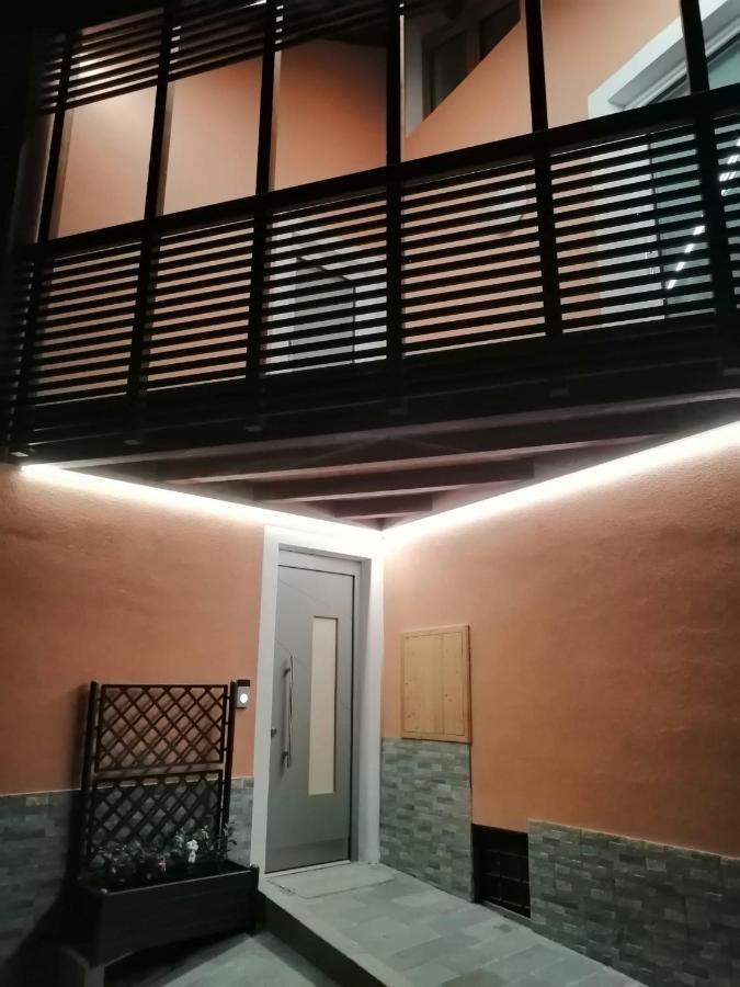 Affittacamere B&B Mercedes Romallo 外观 照片