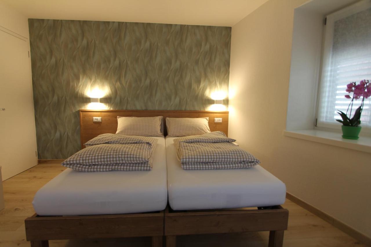 Affittacamere B&B Mercedes Romallo 外观 照片